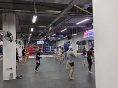 -FIGHTMAN格斗俱乐部(长宁临空店)