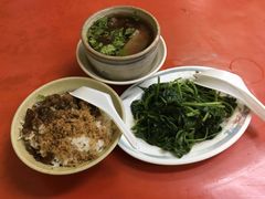 -六合夜市