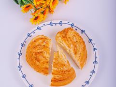 -红宝石·鲜奶小方·海派西点房(万航店)