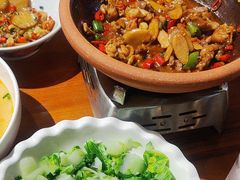 -琥珀老六龙虾(四里河店)