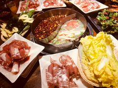 -乐山串串香老火锅(鼓楼店)