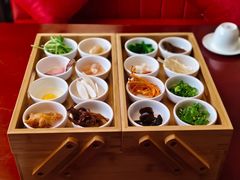 -云南荟·湖畔领宴(领事馆店)