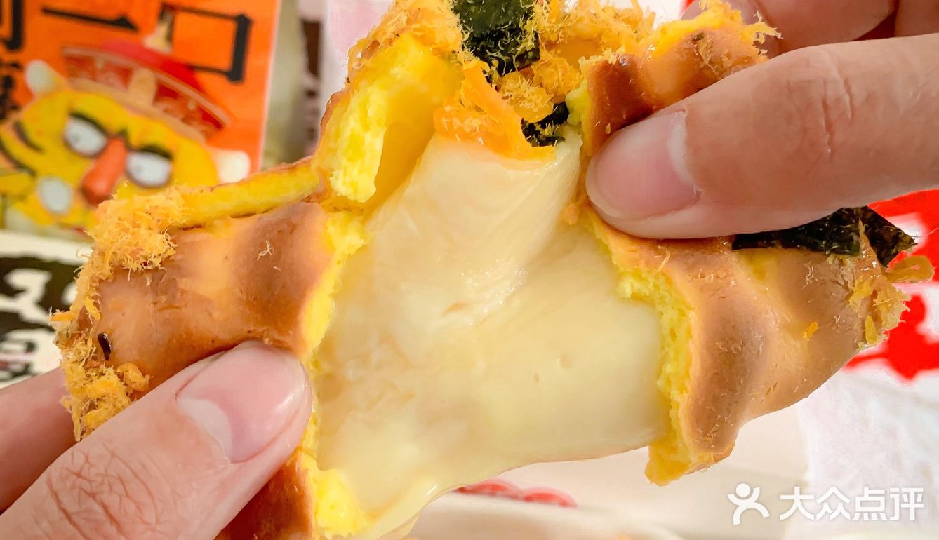 武汉探店｜十分钟我买到了虎头局