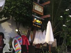 -Jonah's Fruit Shake & Snack Bar
