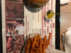 -The Habit Burger Grill 哈比特汉堡(复兴soho店)