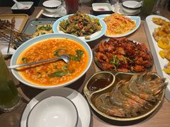 -街角等你.大连海鲜烧烤.经典铁板海鲜串(西安路店)