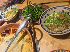 -洱火云南酸菜牛肉火锅(石景山当代商城店)