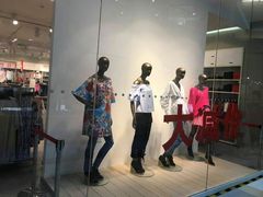 -H&M(鹏欣水游城店)