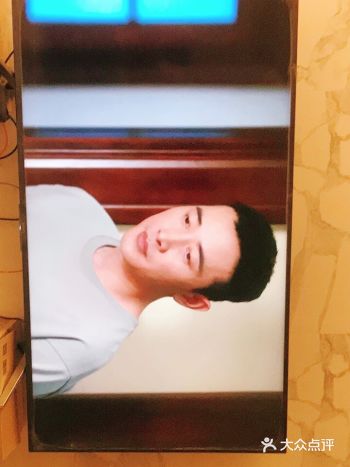 同样的导演操刀，结果看到一半，《完美关系》弃剧了