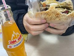 -三兄弟高炉烧饼