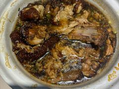 -老码头黑皮肘子锅包肉(赣水路店)