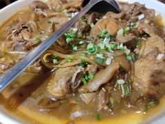 小鸡炖蘑菇-李老哈·东北菜(宋园路店)