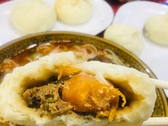 咸蛋黄超人包-老陶包子铺(南大西南村店)