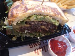 圣塔芭芭拉经典牛肉特堡-The Habit Burger Grill 哈比特汉堡(复兴soho店)