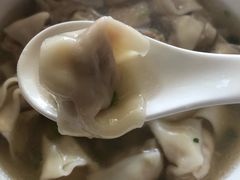-周震馄饨