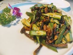 松茸炒秋葵-天厨妙香素食餐厅(清华店)