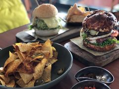 美式玉米饼配牛肉酱-魏斯理汉堡(西安沣东吾悦店)