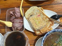 -叶新小吃店(来凤小区总店)