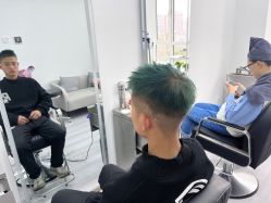 -LILI·HAIR SALON理理造型