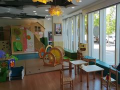 -乐融婴幼儿成长中心(四季青校区)