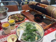-刘姐啤酒鱼民族演艺餐厅(西街总店)