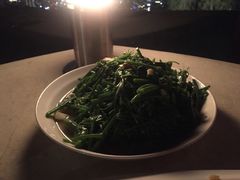-草山夜未眠景观餐厅