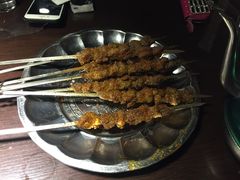新疆特色羊肉串-凯撒尔新疆特色主题餐厅(青山店)