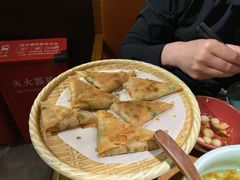 -吃饭皇帝大(合生汇店)