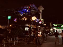 -席娜卡琳火车铁道夜市