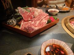 -铭牛烧肉·和牛海鲜自助(高新月牙湖店)