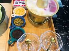 缤纷甜品小火锅-大浪烤肉网红菜餐厅
