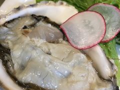 生吃牡蛎-添福来墨鱼饺子 · 海鲜东北菜(大连星海·黄浦路店)
