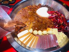 -谭鸭血老火锅(图书馆店)