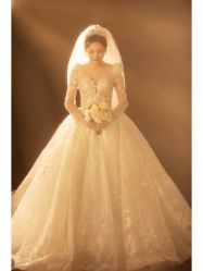 -雪中彩影婚纱摄影·微光艺术中心