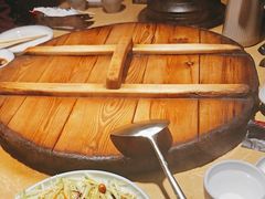 -万里闯关东铁锅炖菜馆(高新旗舰店)