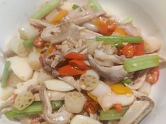 藕尖炒肚丝-费大厨辣椒炒肉(黄兴中心广场店)