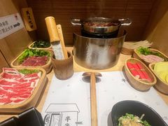 -独食火锅·半米屋台(直营总店)