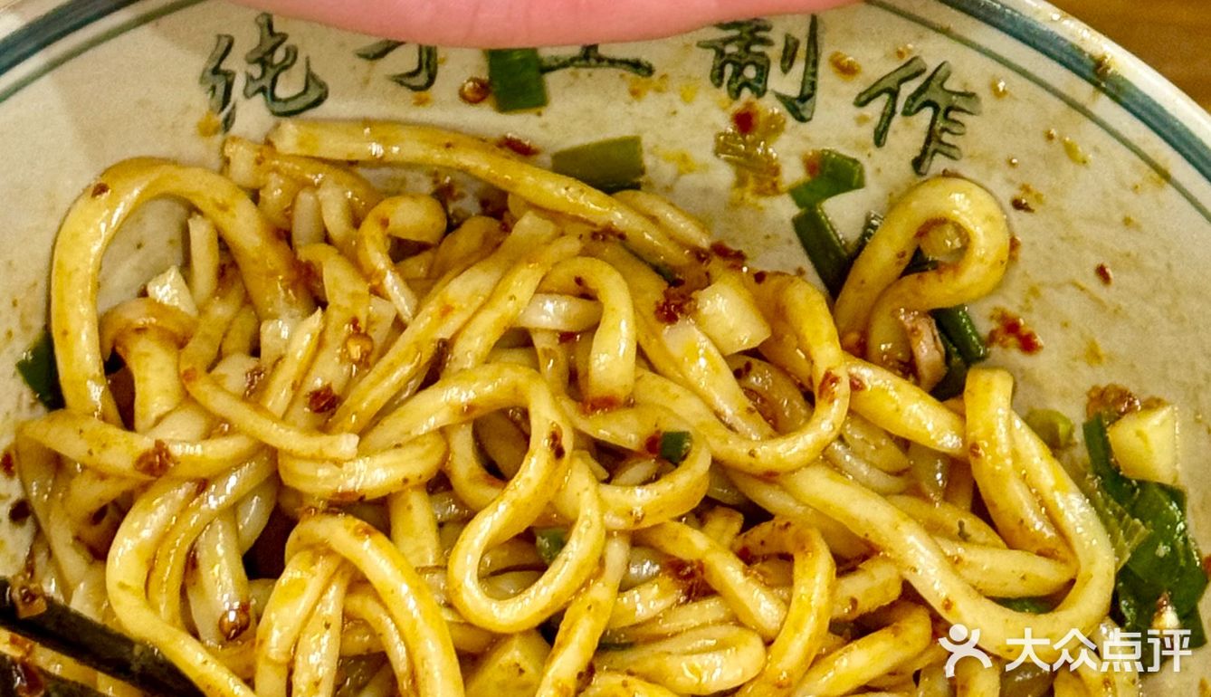 来逛了大雁塔陕历博，墙裂来这家15年必吃面馆