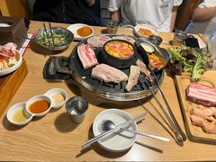 -江南猪肉商会无限续吃(弘大店)