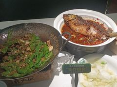 -费大厨辣椒炒肉(高铁吾悦广场店)
