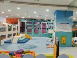 -孩子王童乐园(唐山万达广场店)