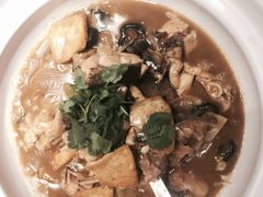 鱼头炖豆腐-禾珍珠家常小馆(河南博物院店)