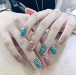 -阿噶西美甲美睫