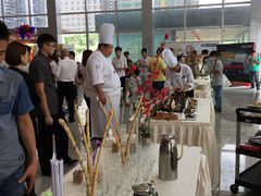 -华邑酒店·鲜艳全日自助餐厅