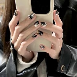 -斯馨·健康美甲美睫