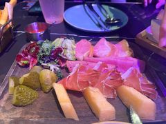 -DEEP·美式餐吧(五棵松华熙LIVE店)