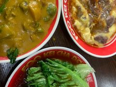 招牌滑蛋牛肉饭-伙记茶档(龙海风情小镇店)