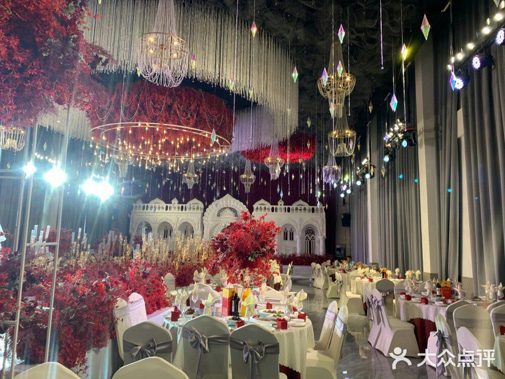 三圣乡[调皮]里的婚礼堂yyds，太美了