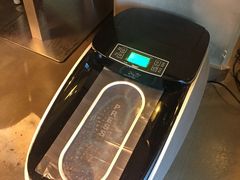 -HIGH FIVE哈福手工汉堡(桂林路店)