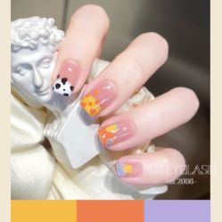 -吉吉靓甲美睫